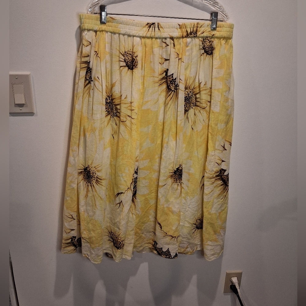 H&M Size XL Cotton Yellow Floral Print Full Skirt